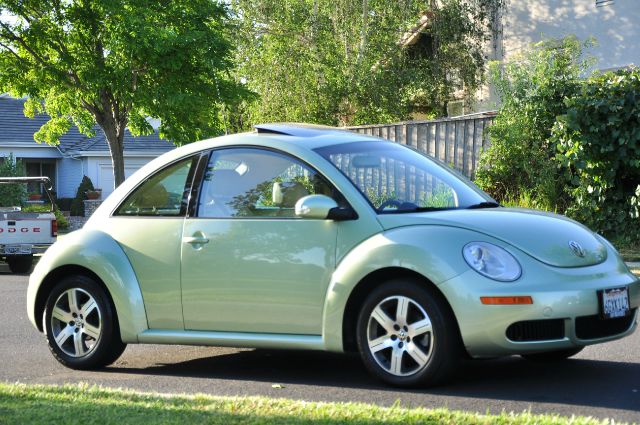 Volkswagen New Beetle 2006 photo 14