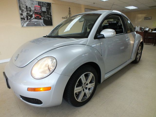 Volkswagen New Beetle 2006 photo 3