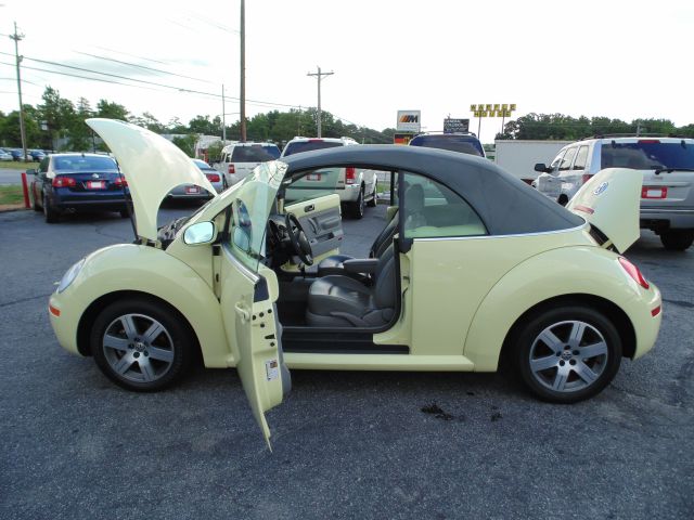 Volkswagen New Beetle 2006 photo 5