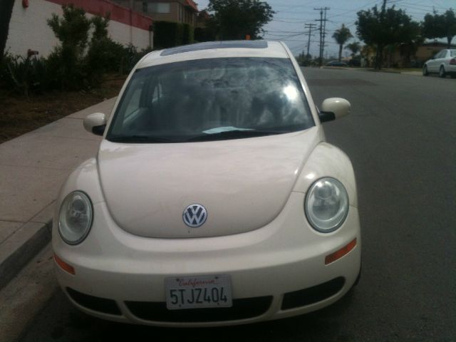 Volkswagen New Beetle 2006 photo 3