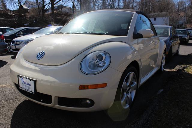 Volkswagen New Beetle 2006 photo 5