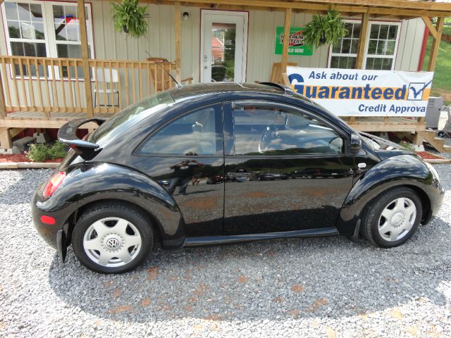 Volkswagen New Beetle 2006 photo 6