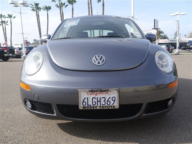 Volkswagen New Beetle 2006 photo 3