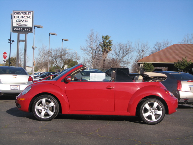 Volkswagen New Beetle 2006 photo 5