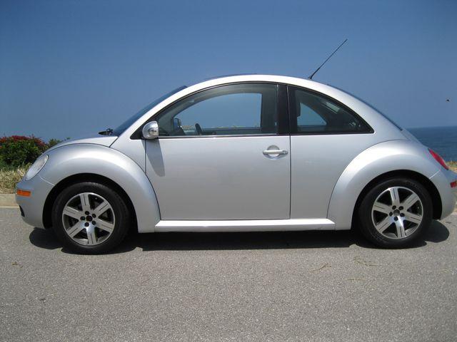 Volkswagen New Beetle 2006 photo 1