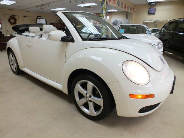 Volkswagen New Beetle 2007 photo 14