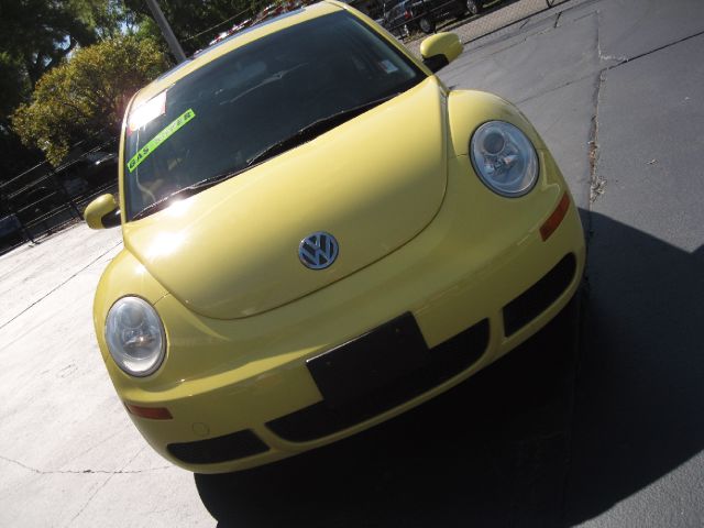 Volkswagen New Beetle 2007 photo 14