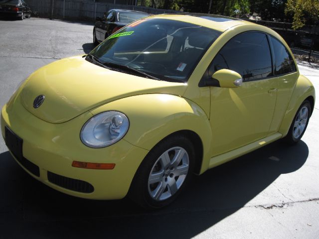 Volkswagen New Beetle 2007 photo 15