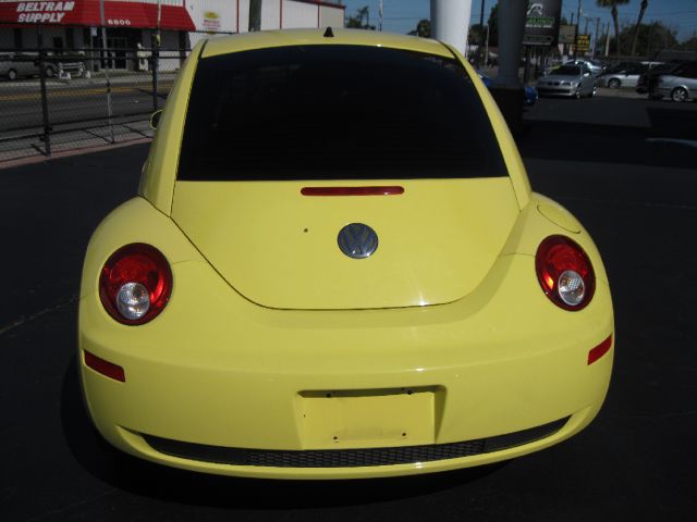 Volkswagen New Beetle 2007 photo 3