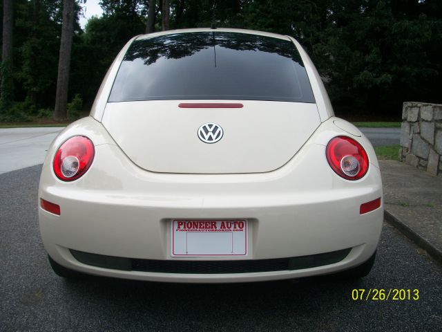 Volkswagen New Beetle Limited Wagon Hatchback