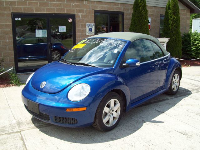 Volkswagen New Beetle 2007 photo 1