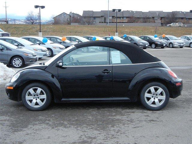 Volkswagen New Beetle 2007 photo 4