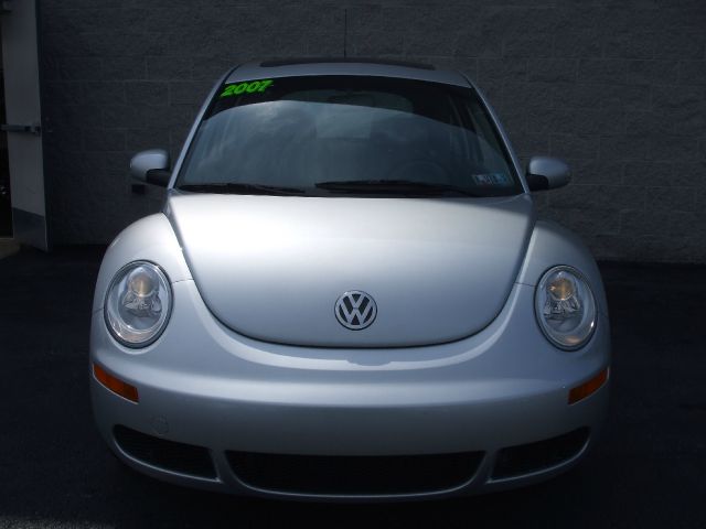 Volkswagen New Beetle 2007 photo 17