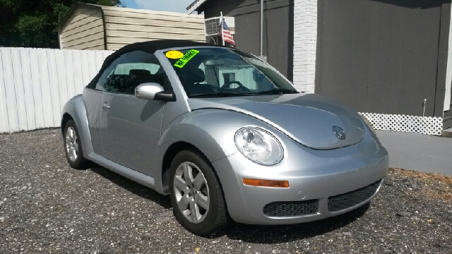 Volkswagen New Beetle 2007 photo 1