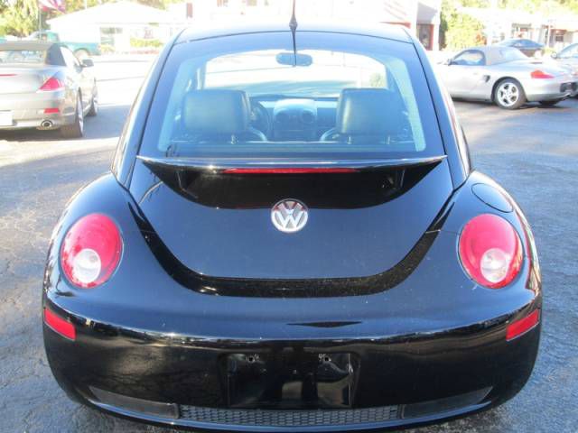 Volkswagen New Beetle 2007 photo 3