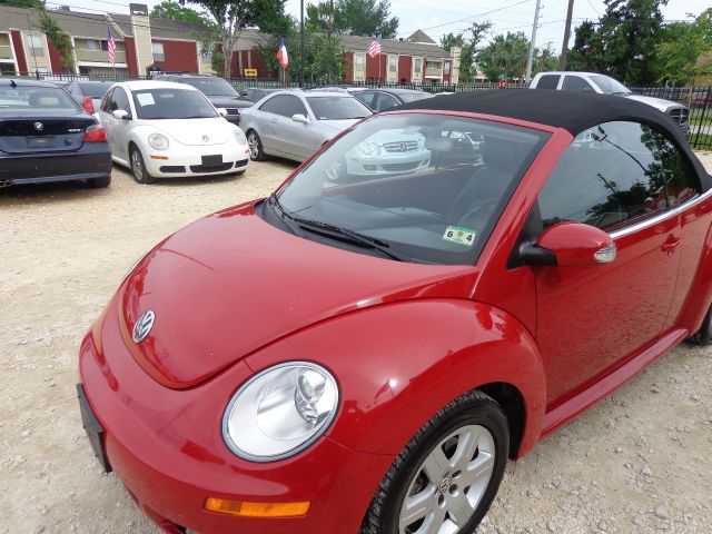 Volkswagen New Beetle 2007 photo 3