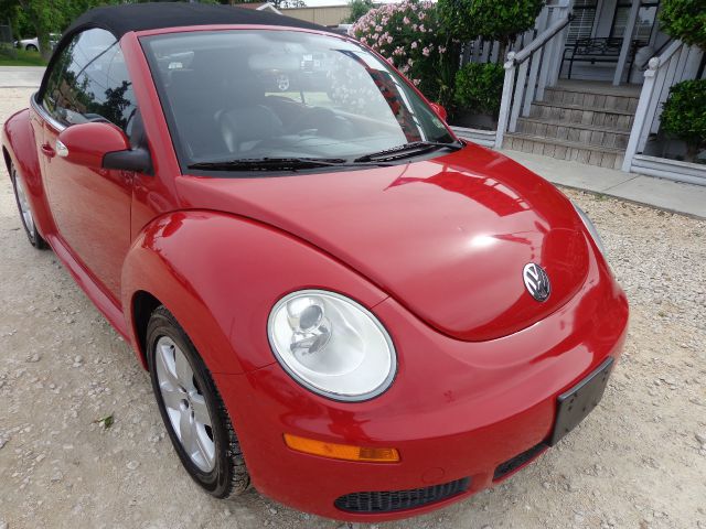 Volkswagen New Beetle 2007 photo 4