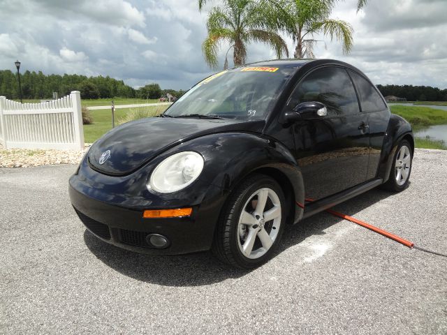 Volkswagen New Beetle 2007 photo 4