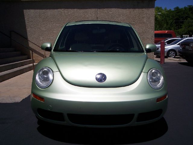 Volkswagen New Beetle 2007 photo 3