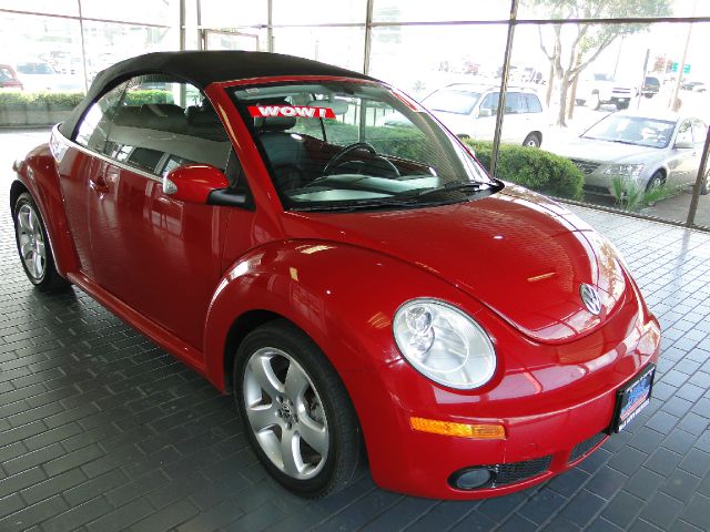 Volkswagen New Beetle 2007 photo 3