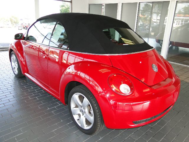 Volkswagen New Beetle 2007 photo 4