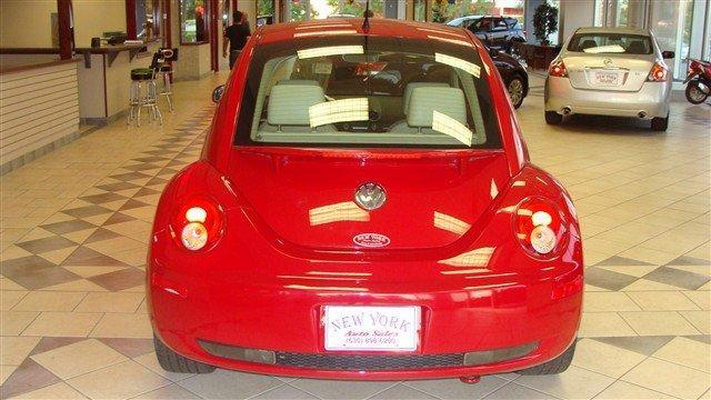 Volkswagen New Beetle 2007 photo 3