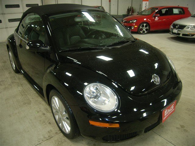 Volkswagen New Beetle 2008 photo 3