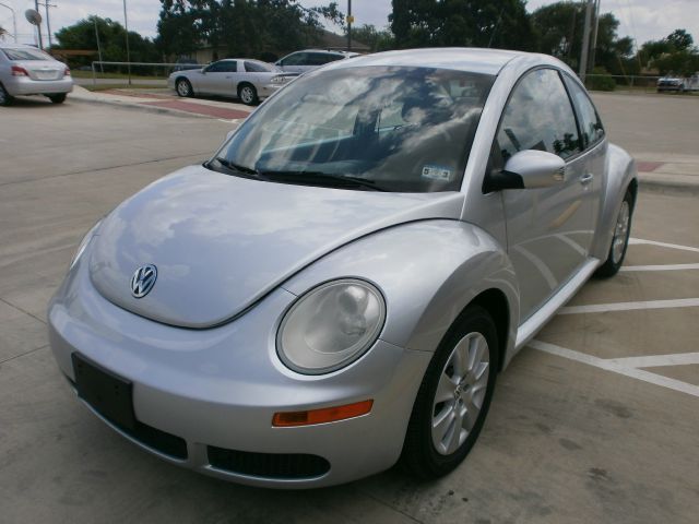 Volkswagen New Beetle 2008 photo 4