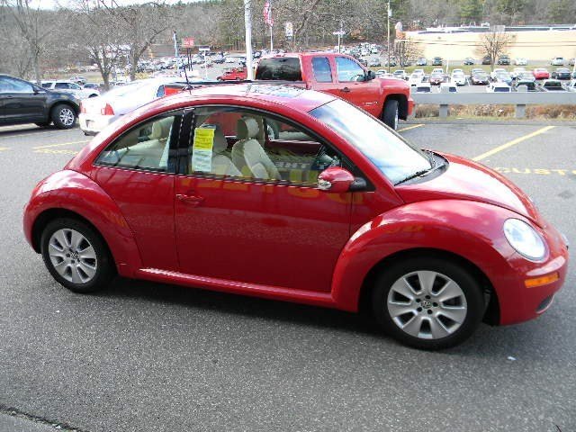 Volkswagen New Beetle 2008 photo 2