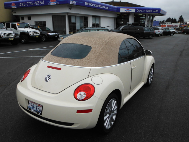 Volkswagen New Beetle 2008 photo 4