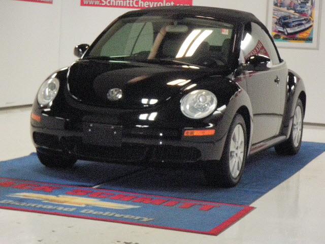 Volkswagen New Beetle 2008 photo 2