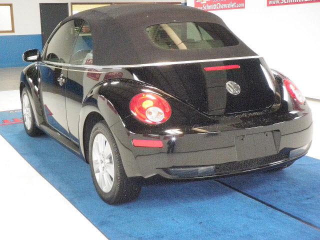 Volkswagen New Beetle 2008 photo 5