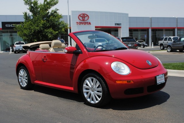 Volkswagen New Beetle 2008 photo 3