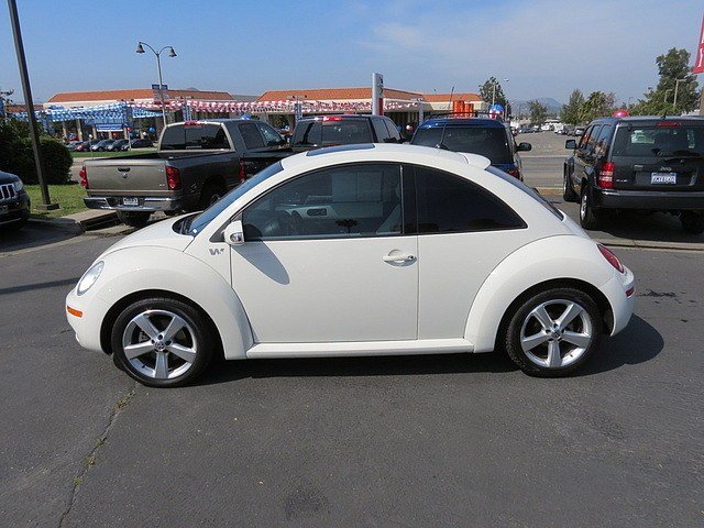 Volkswagen New Beetle 2008 photo 3