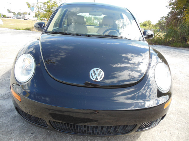 Volkswagen New Beetle 2008 photo 4