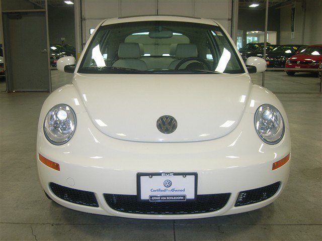 Volkswagen New Beetle 2008 photo 3