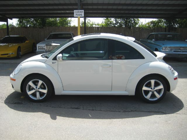 Volkswagen New Beetle 2008 photo 3