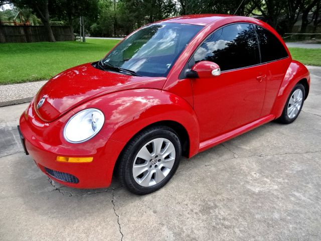 Volkswagen New Beetle 2008 photo 11