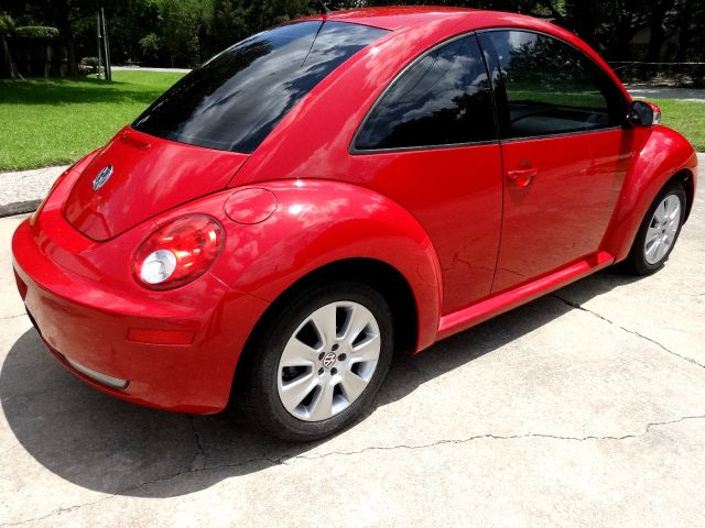 Volkswagen New Beetle 2008 photo 32