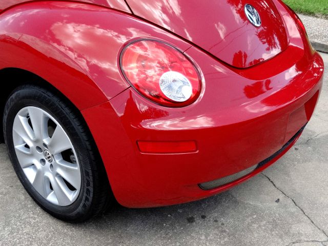 Volkswagen New Beetle 2008 photo 38