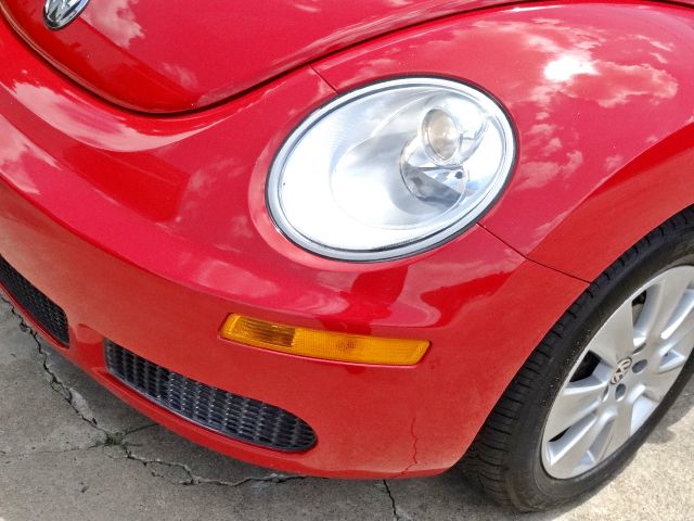 Volkswagen New Beetle 2008 photo 4