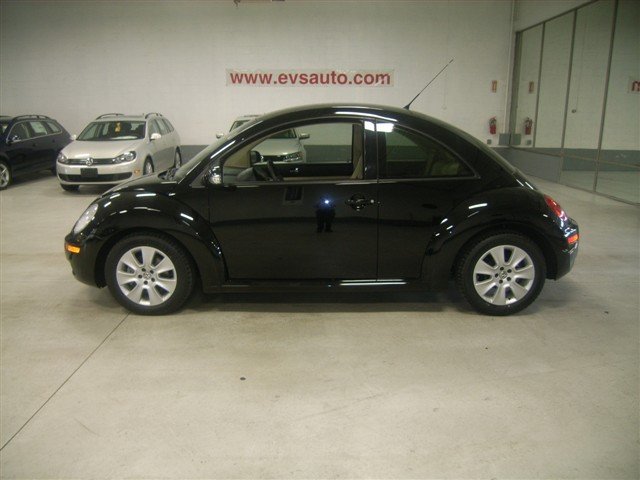 Volkswagen New Beetle 2008 photo 2