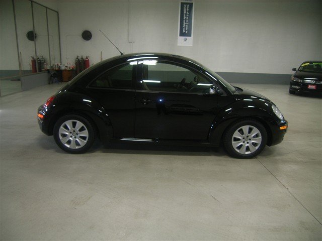 Volkswagen New Beetle 2008 photo 4