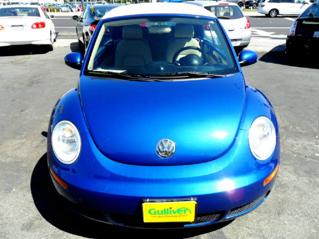 Volkswagen New Beetle 2008 photo 4