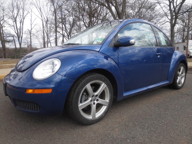 Volkswagen New Beetle 2008 photo 3