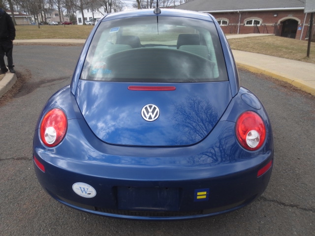 Volkswagen New Beetle 2008 photo 5