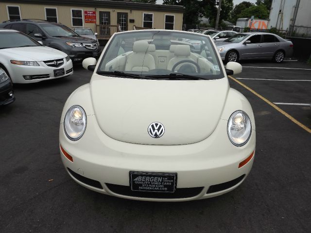 Volkswagen New Beetle 2009 photo 3