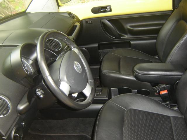 Volkswagen New Beetle 2009 photo 5