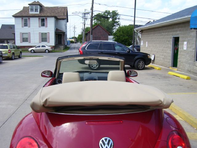 Volkswagen New Beetle 2009 photo 10