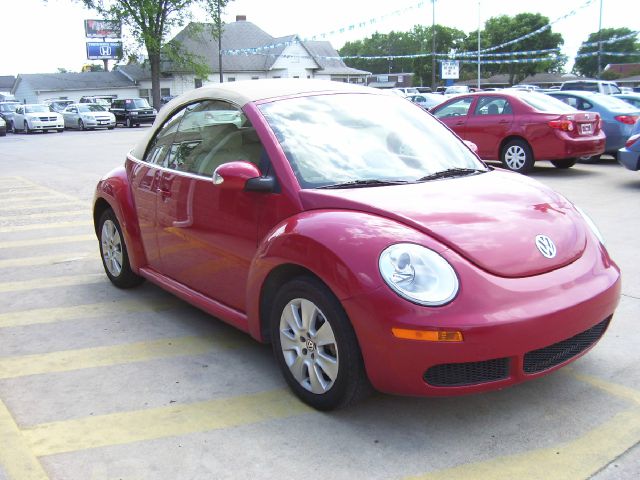 Volkswagen New Beetle 2009 photo 13